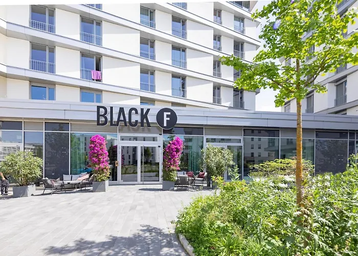 Black F House - Serviced Apartments Freiburg im Breisgau